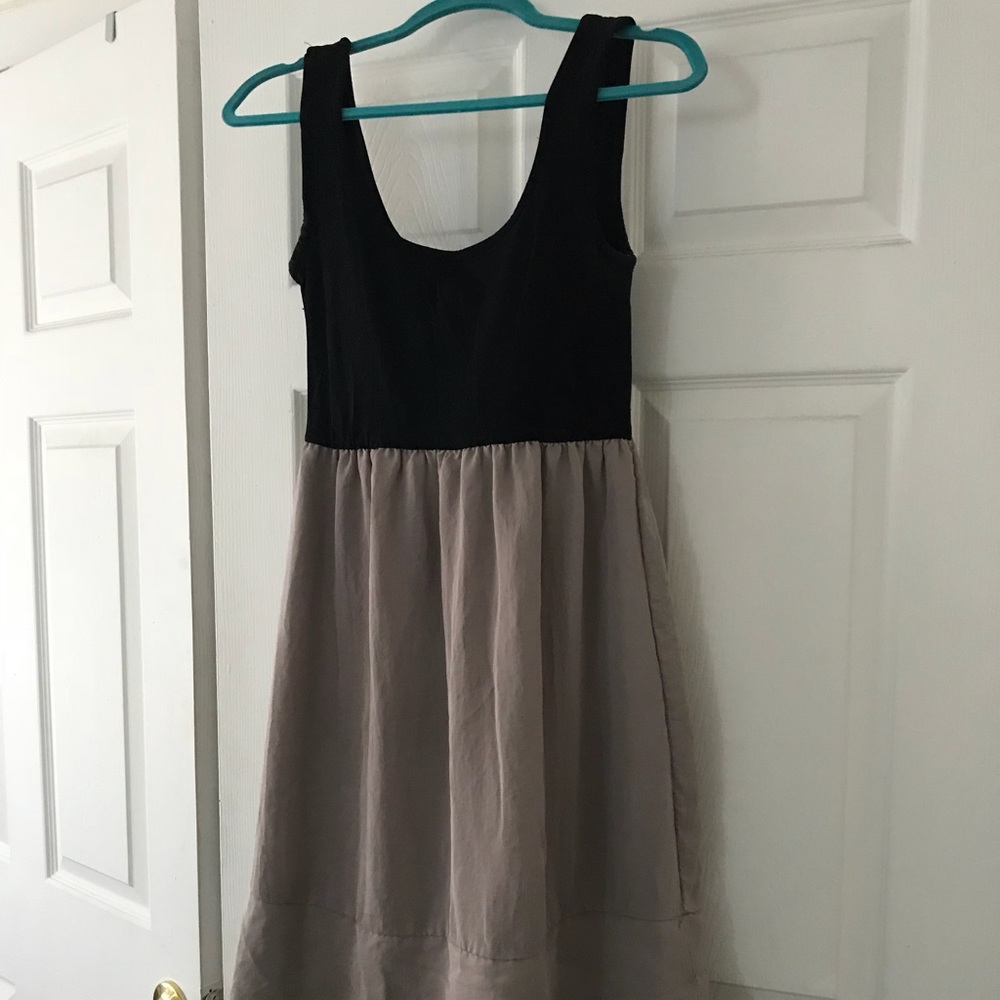 Swingy black and grey stretch and silk dress